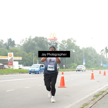 Runner Photo 7263872