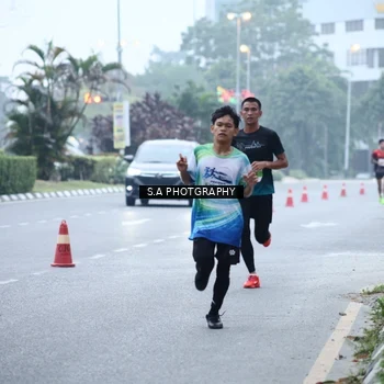 Runner Photo 7264440