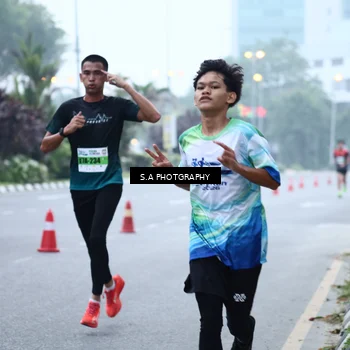 Runner Photo 7264648