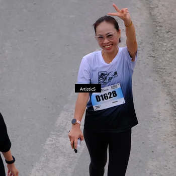 Runner Photo 7265400