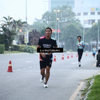 Runner Photo 7265856
