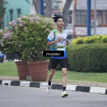 Runner Photo 7270009