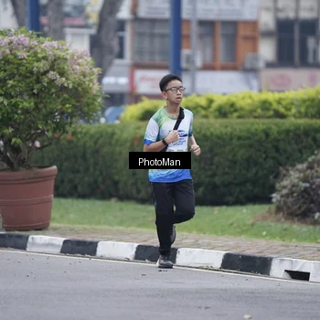 Runner Photo 7270030