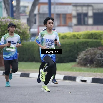 Runner Photo 7270044