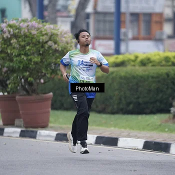 Runner Photo 7270076
