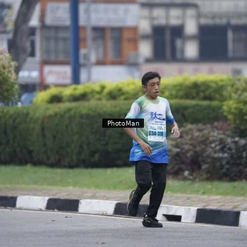 Runner Photo 7270396
