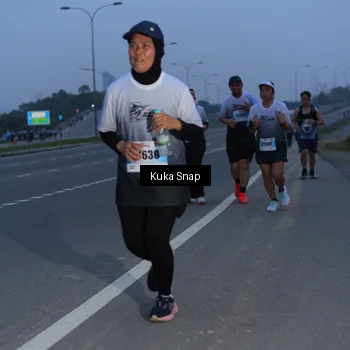 Runner Photo 7270400