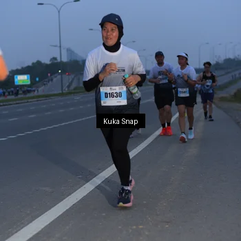 Runner Photo 7270413
