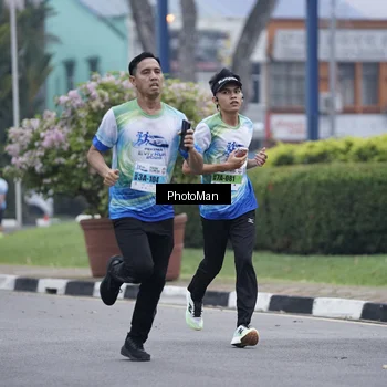 Runner Photo 7270416