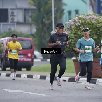 Runner Photo 7270445
