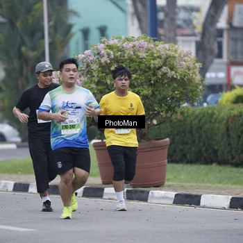 Runner Photo 7270469