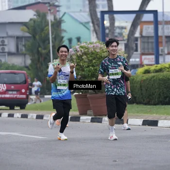 Runner Photo 7270540