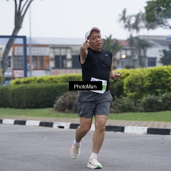 Runner Photo 7270693