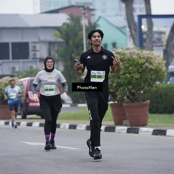 Runner Photo 7270703