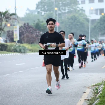 Runner Photo 7270755