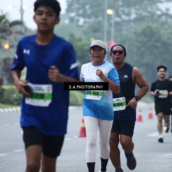 Runner Photo 7270756