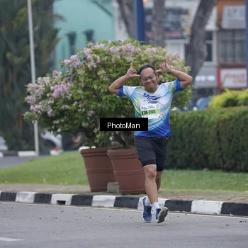 Runner Photo 7270772