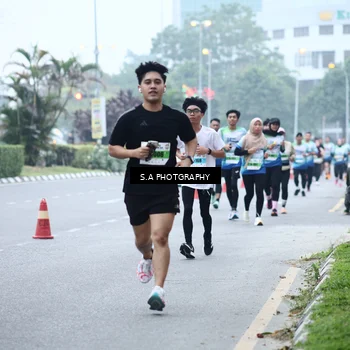 Runner Photo 7270796