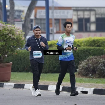 Runner Photo 7271342