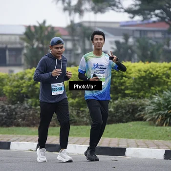 Runner Photo 7271389