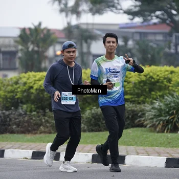 Runner Photo 7271405