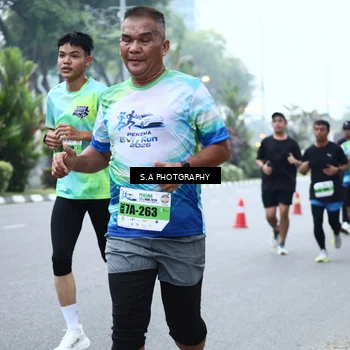 Runner Photo 7271411