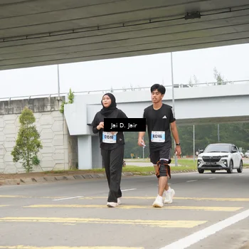 Runner Photo 7271874