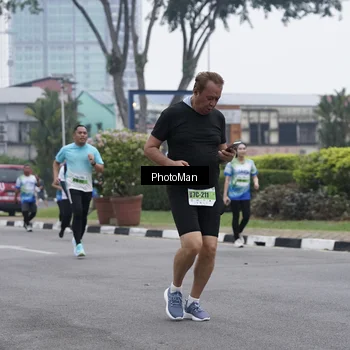 Runner Photo 7272434