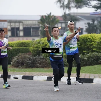 Runner Photo 7272500