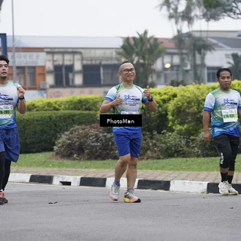 Runner Photo 7272764