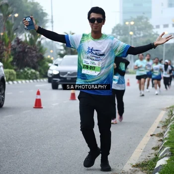 Runner Photo 7273300