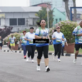 Runner Photo 7273476