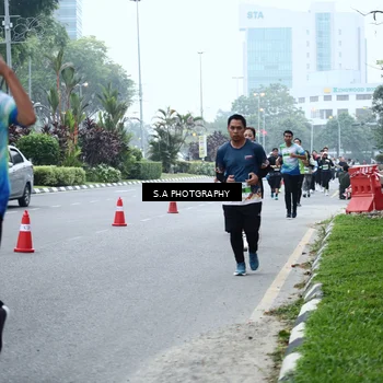 Runner Photo 7273645