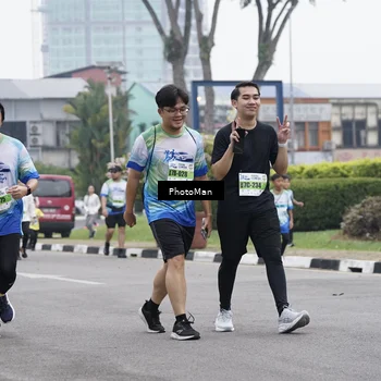 Runner Photo 7273646