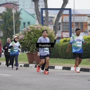 Runner Photo 7274008