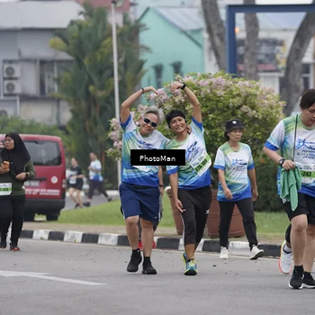 Runner Photo 7274024