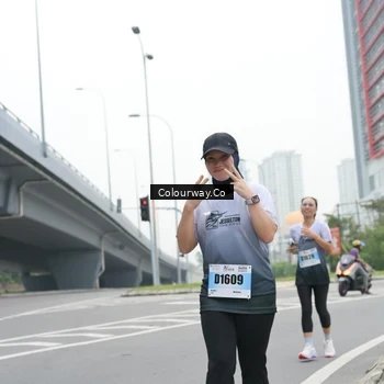 Runner Photo 7274049