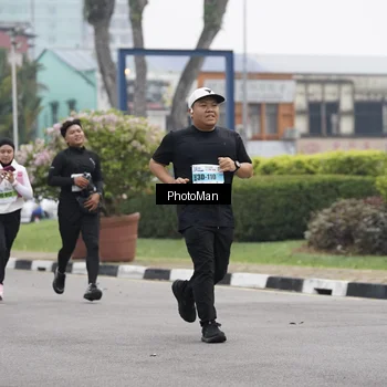 Runner Photo 7274873