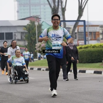 Runner Photo 7274991