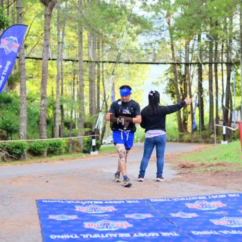 Runner Photo 72750