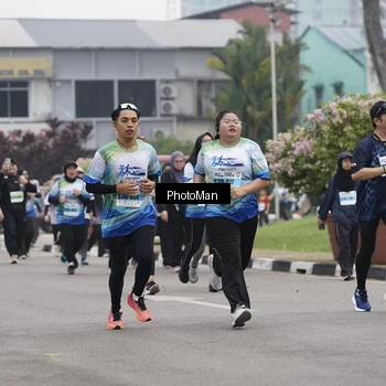 Runner Photo 7275896