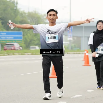 Runner Photo 7276751