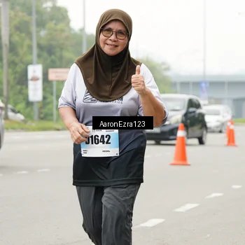 Runner Photo 7276879