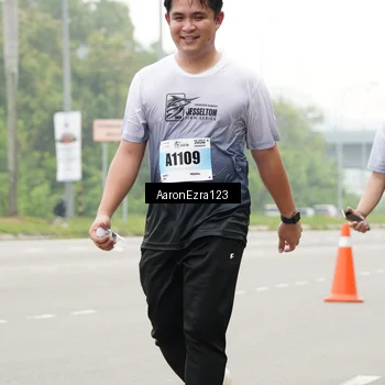 Runner Photo 7277698