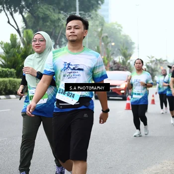 Runner Photo 7279078