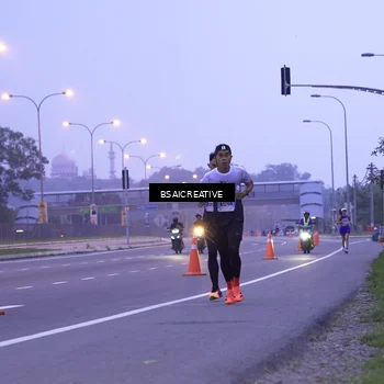 Runner Photo 7280695