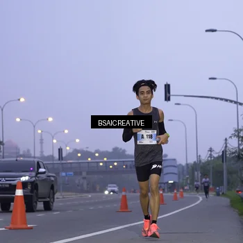 Runner Photo 7280873