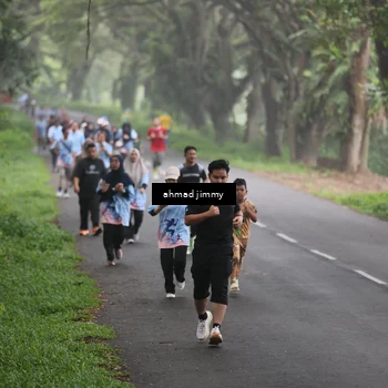 Runner Photo 7283676