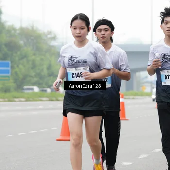 Runner Photo 7283788