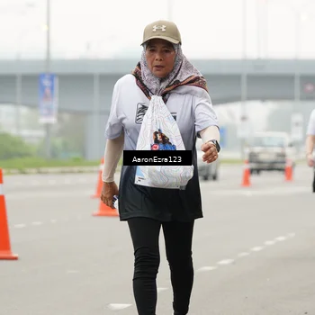 Runner Photo 7283844